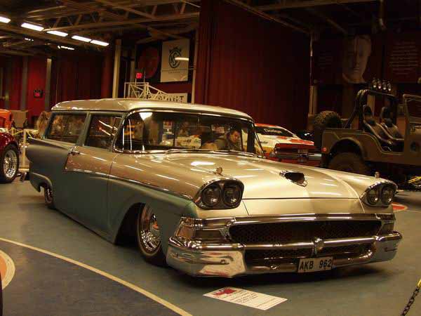 31 1958 Ford